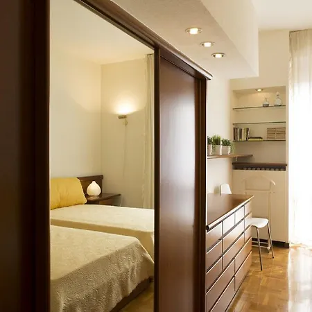 Fiera Monterosa 11 * 밀라노